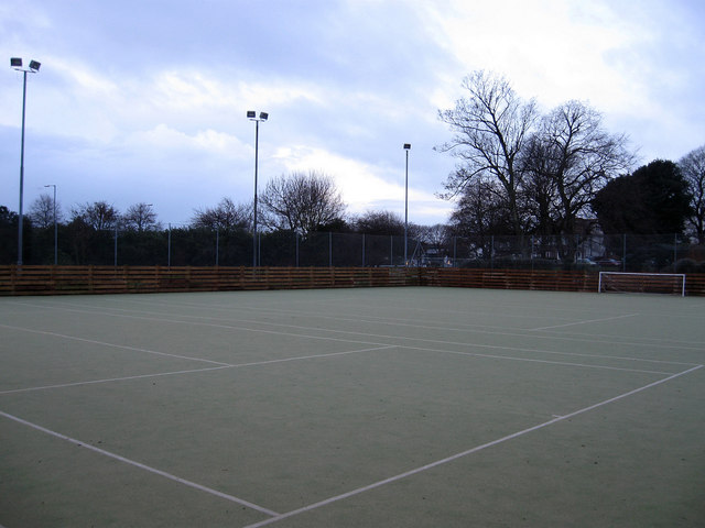 Artificial-turf recreation area in a public park
